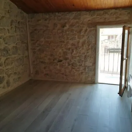 Jolie Maison De Village Nissan-lez-Enserune