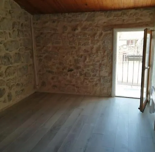 Jolie Maison De Village Nissan-lez-Enserune